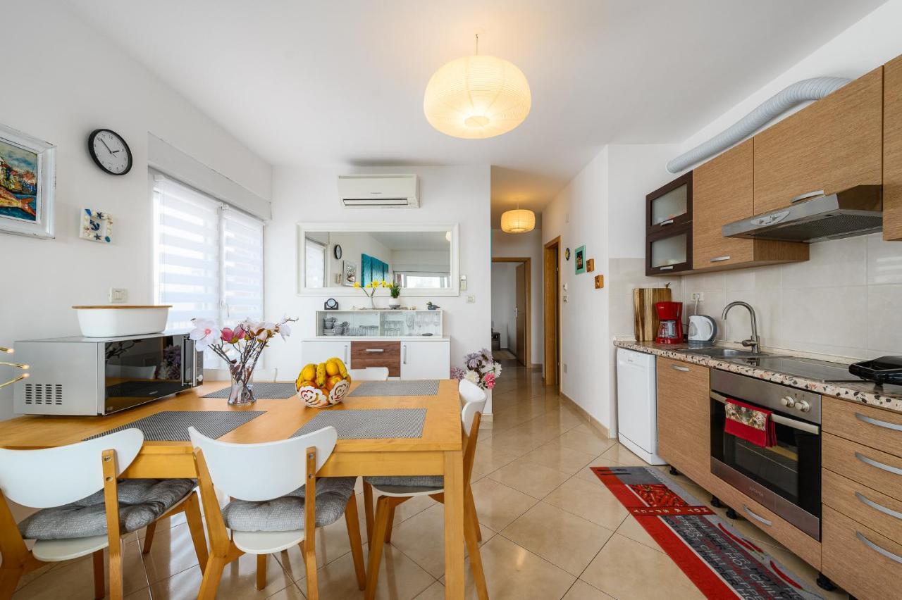 Apartment Ares 13 In Umag Center Bagian luar foto