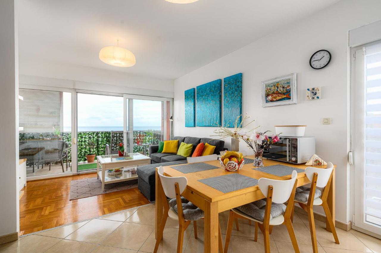 Apartment Ares 13 In Umag Center Bagian luar foto