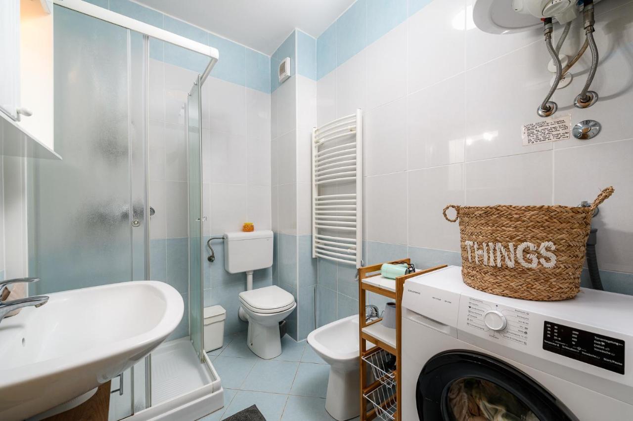 Apartment Ares 13 In Umag Center Bagian luar foto